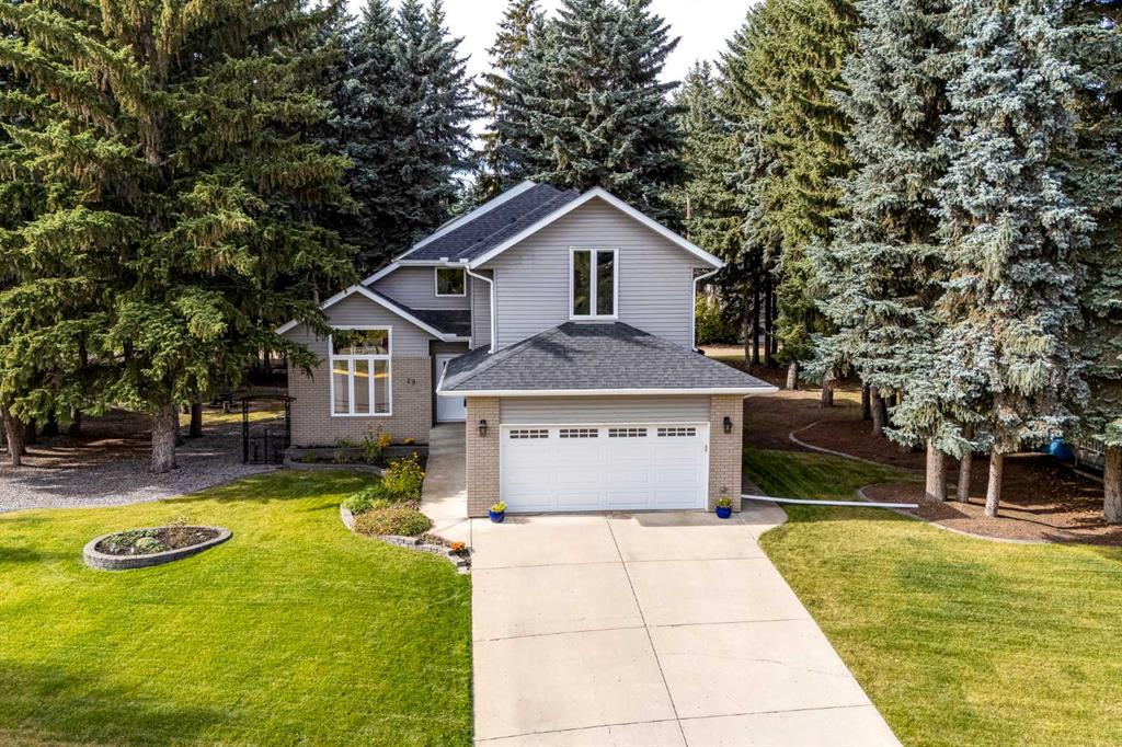 Main View of 29 Pickwick Lane , English Estates, Lacombe, Alberta, T4L1T5