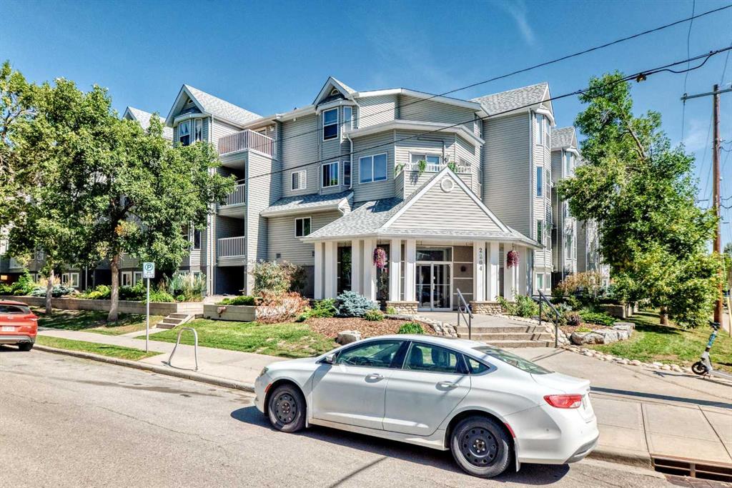 Third View of 111, 2204 1 Street SW, Mission, Calgary, Alberta, T2S1P4