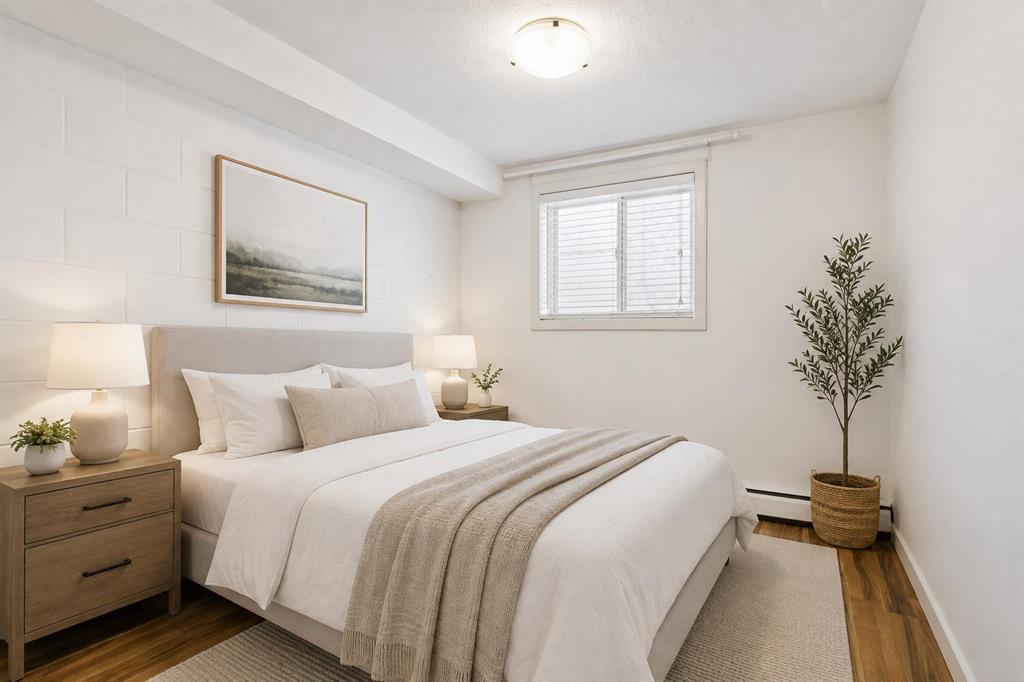 Fifth View of 14, 1717 Westmount Road NW, Hillhurst, Calgary, Alberta, T2N3M4