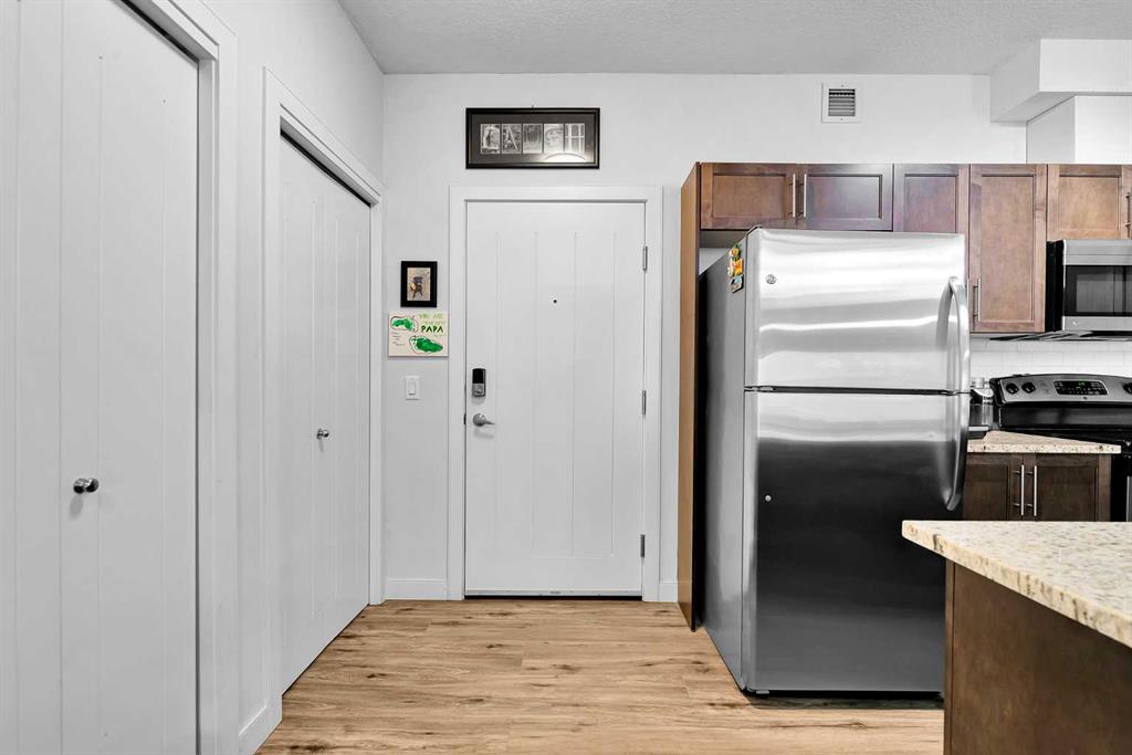 Fourth View of 2217, 604 East Lake Boulevard NE, East Lake Industrial, Airdrie, Alberta, T4A0G6