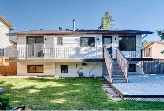 19 Hawkwood Drive NW, A2341581, Alberta,