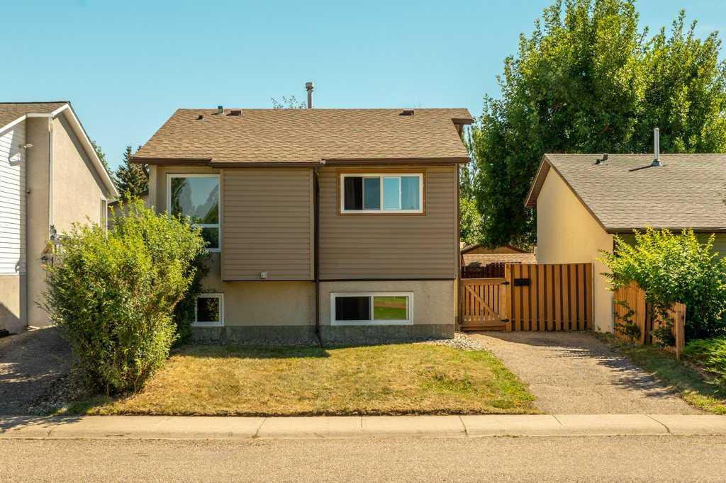 Fifth View of 8 Columbia Bay W, Varsity Village, Lethbridge, Alberta, T1K 5A7