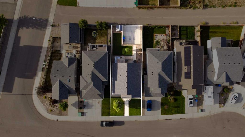 Fifth View of 333 Crocus Terrace W, Country Meadows Estates, Lethbridge, Alberta, T1J5L8