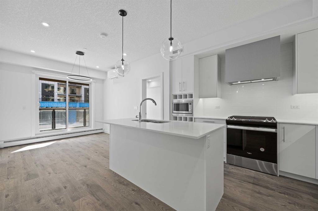 Fourth View of 315, 8370 Broadcast Avenue SW, West Springs, Calgary, Alberta, T3H 6L3