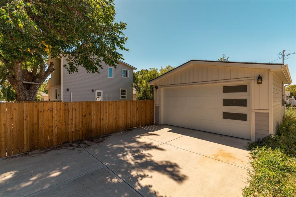 Fourth View of 624 19 Street N, Westminster, Lethbridge, Alberta, T1H 3K9