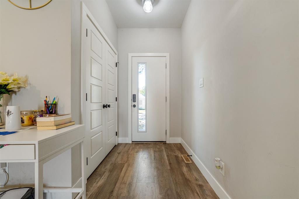 Fifth View of 624 19 Street N, Westminster, Lethbridge, Alberta, T1H 3K9