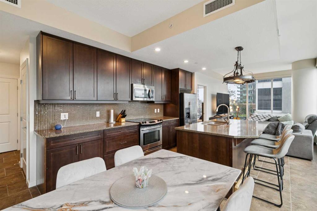 Fifth View of 302, 211 13 Avenue SE, Beltline, Calgary, Alberta, T2G 1E1