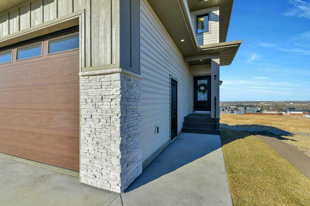 Third View of 7 Vincent Gate  , Vista, Sylvan Lake, Alberta, T4S 0V7