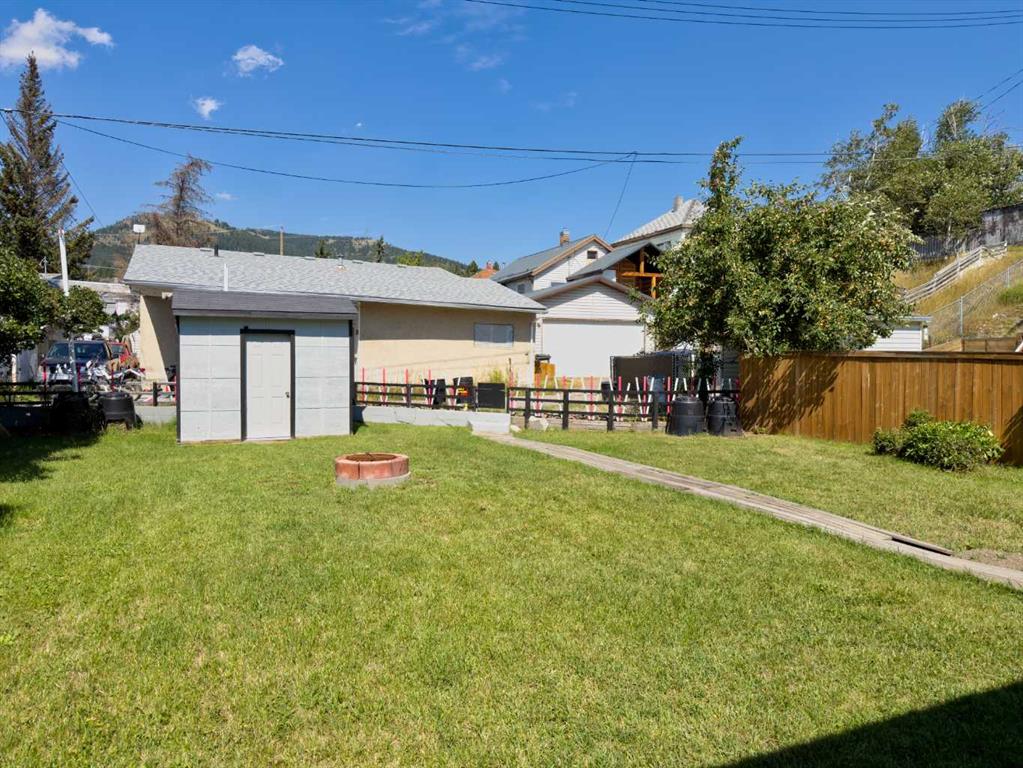 Fifth View of 8005 19 Avenue , NONE, Coleman, Alberta, T0K0M0