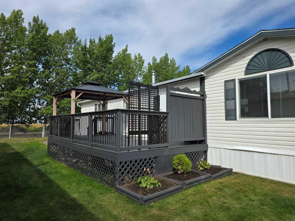 Fifth View of 348 SCOTT Lane , MH - Silver Pointe, Rural Grande Prairie No. 1, County of, Alberta, T8W 5K5