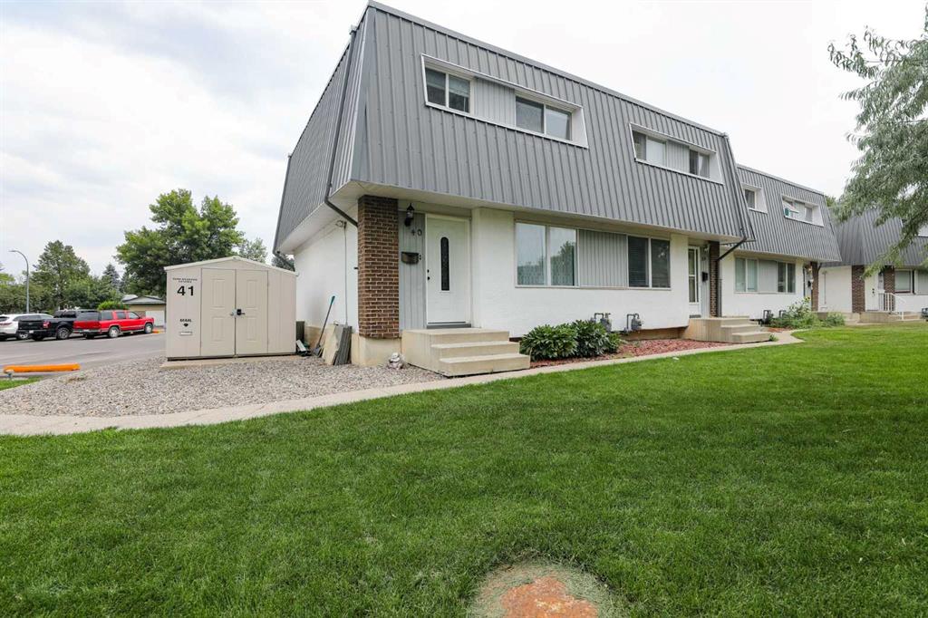 Second View of 40, 1601 23 Street N, Park Meadows, Lethbridge, Alberta, T1H4M9