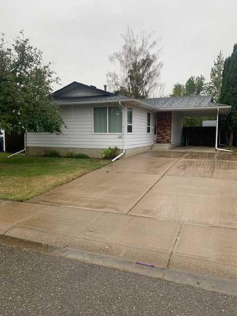 Second View of 125 Pensacola Court W, Varsity Village, Lethbridge, Alberta, T1K 4R7