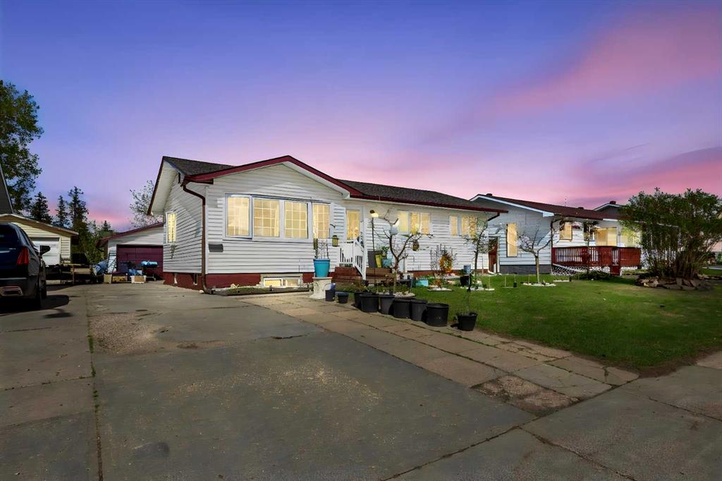 34 Biggs Avenue , A2341911, Alberta,