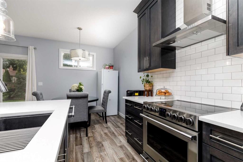 Fifth View of 3541 44 Avenue , Mountview, Red Deer, Alberta, T4N 3H2
