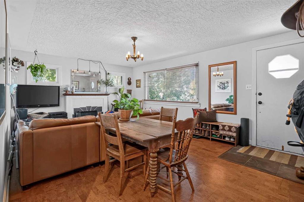 Third View of 1708 50 Street SE, Forest Lawn, Calgary, Alberta, T2A 1S8