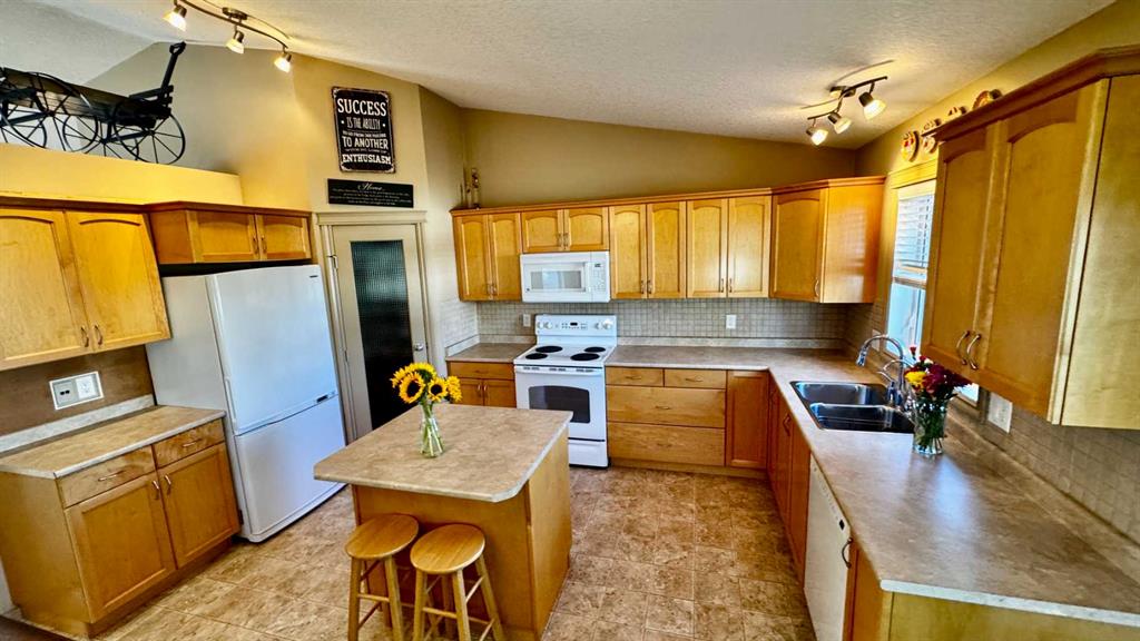 Fourth View of 57 Pinnacle Heights , Pinnacle Ridge, Grande Prairie, Alberta, T8W 2X8
