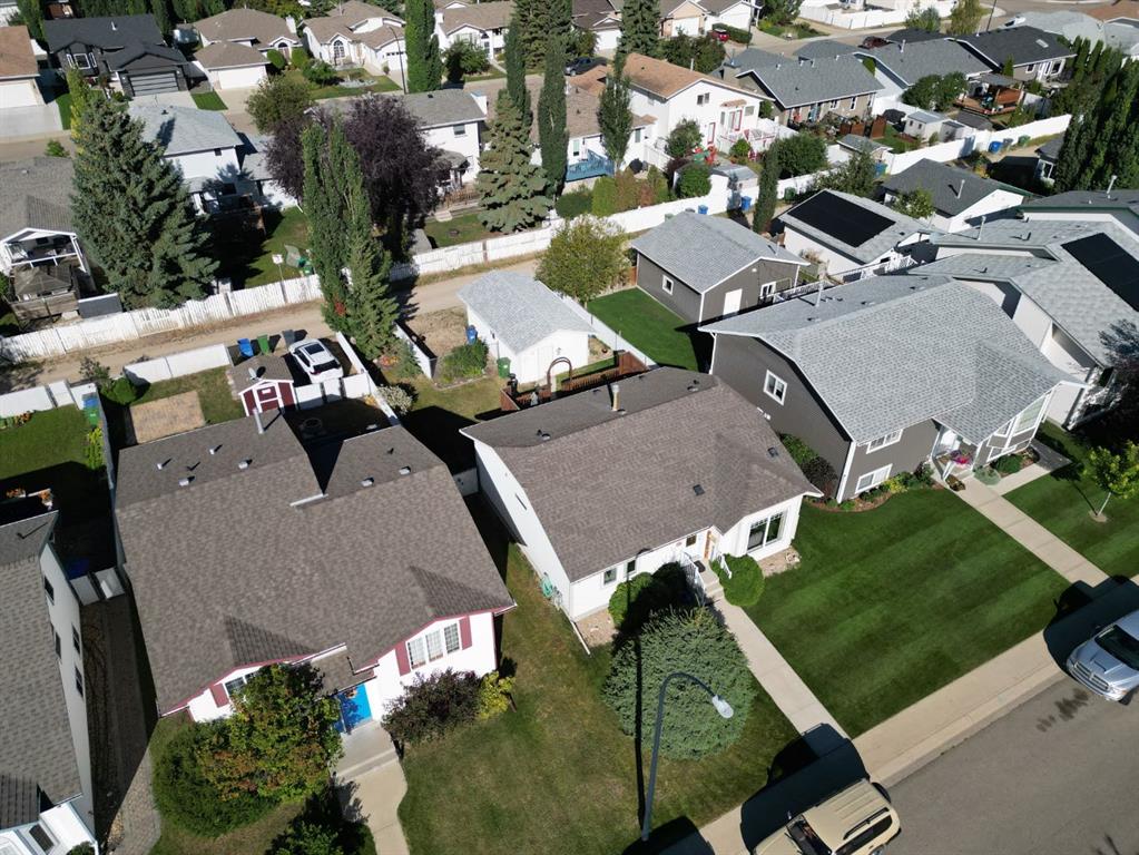 Fifth View of 73 Darling Crescent , Devonshire, Red Deer, Alberta, T4R 2W3