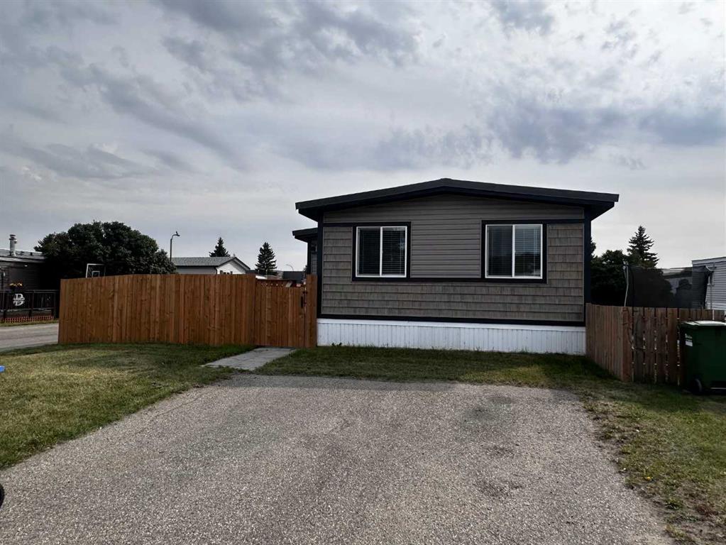 Third View of 200, 5344 76 Street , Normandeau, Red Deer, Alberta, T4P2A6