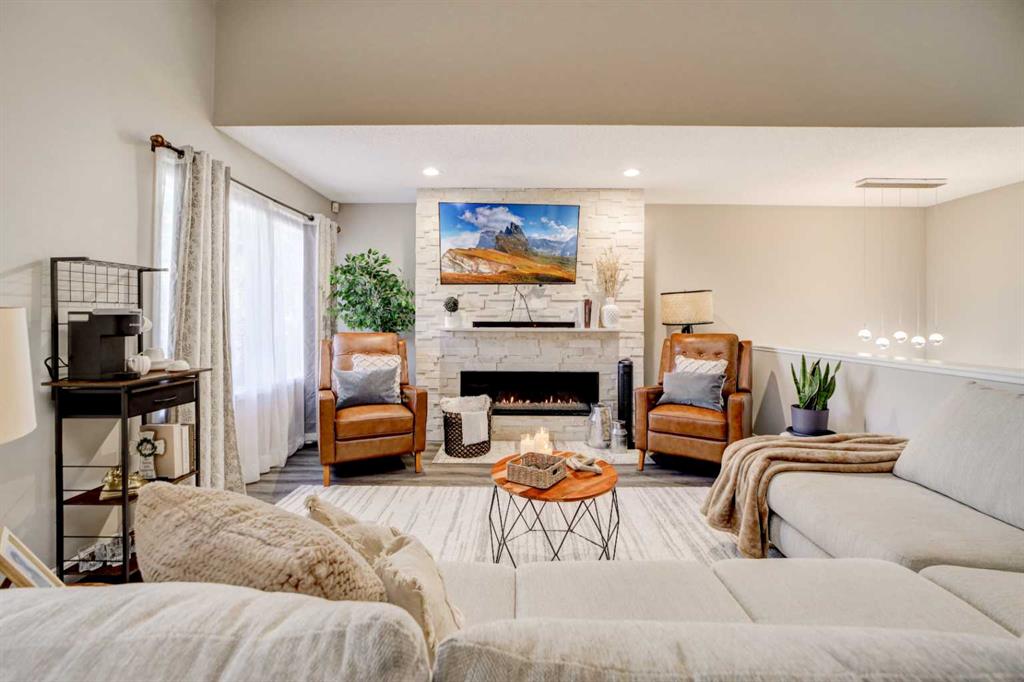 7 Canyon Court W, A2342010, Alberta,