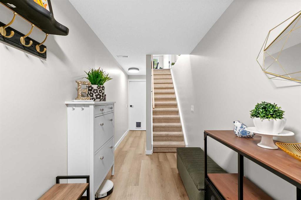Fourth View of 18 Glorond Place , Heritage Okotoks, Okotoks, Alberta, T1S 1Y7
