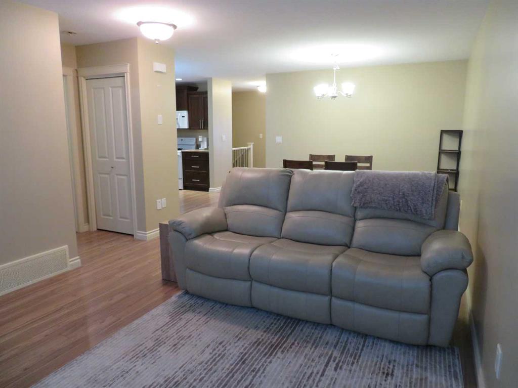 Fourth View of 3, 5311 57 Avenue  , Lucas Heights, Ponoka, Alberta, T4J 0B1