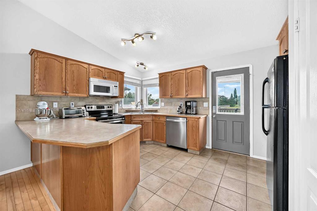 Fourth View of 91 Jennings Crescent , Johnstone Crossing, Red Deer, Alberta, T4P 4G1