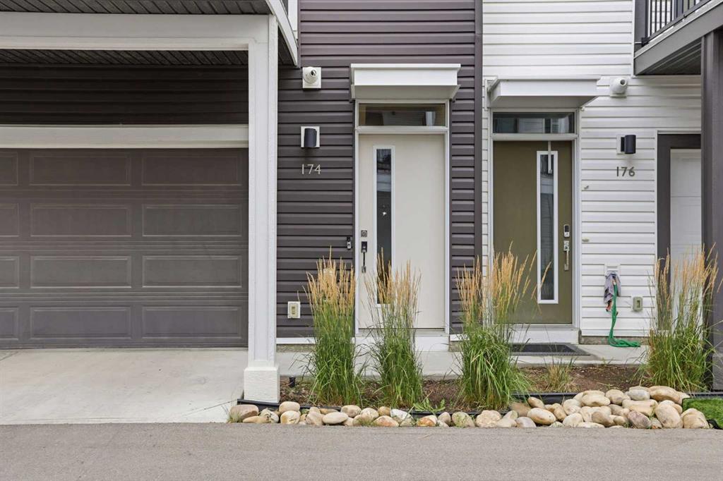 Third View of 174 Walgrove Common SE, Walden, Calgary, Alberta, T2X 4C2