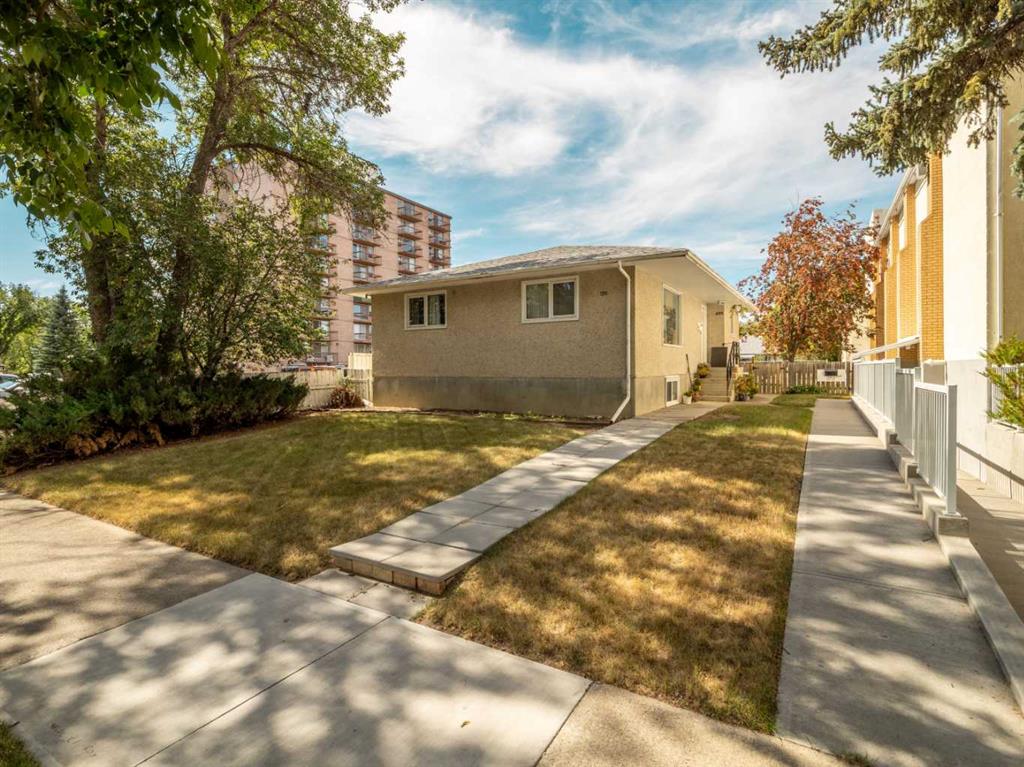 Second View of 420 12 Street S, London Road, Lethbridge, Alberta, T1J 2R4