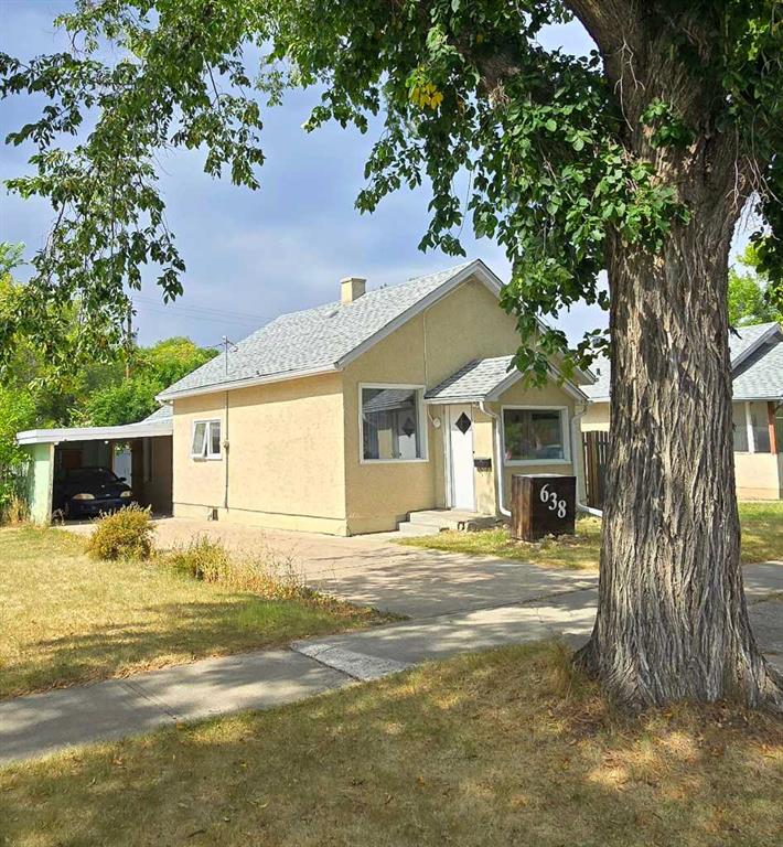 Fourth View of 638 12A Street N, Senator Buchanan, Lethbridge, Alberta, T1H2J9