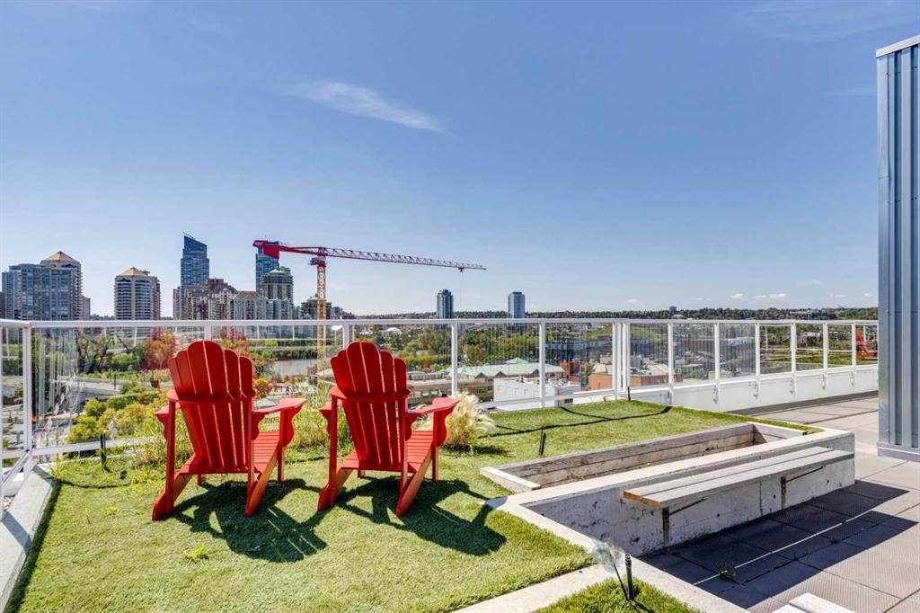Third View of 310, 1087 2 Avenue NW, Sunnyside, Calgary, Alberta, T2N 5B2