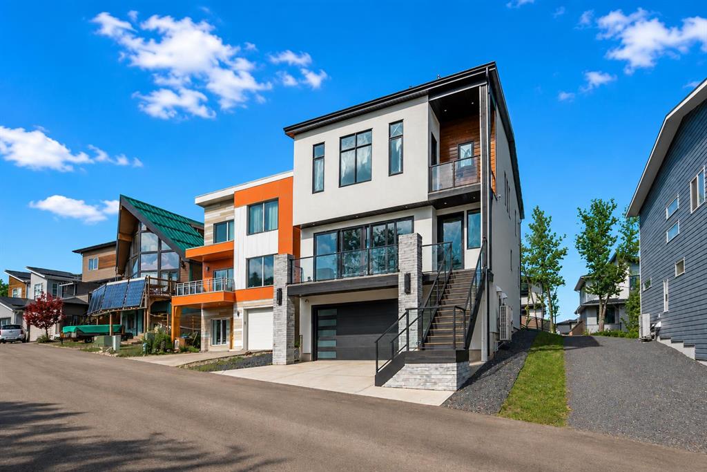 MLS® listing #115447706 for sale located at 49 Rockhaven Green NW