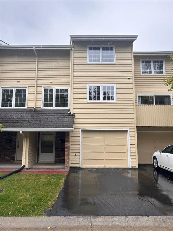 Third View of 407 Point Mckay Garden NW, Point McKay, Calgary, Alberta, T3B5C1