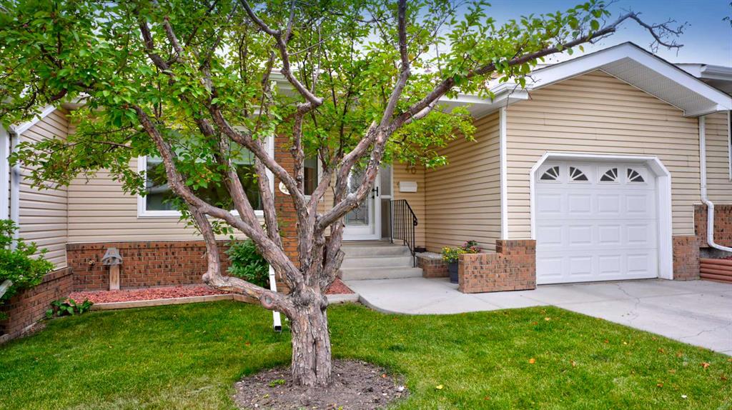 40 Vandoos Villas NW, A2342348, Alberta,