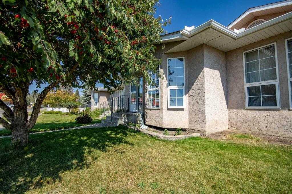 Third View of 303B Centre Street N, NONE, Sundre, Alberta, T0M 1X0