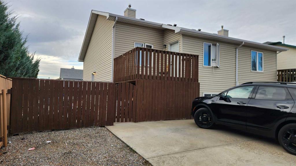 Third View of 1, 720 Heritage Boulevard W, Heritage Heights, Lethbridge, Alberta, T1K 7X7