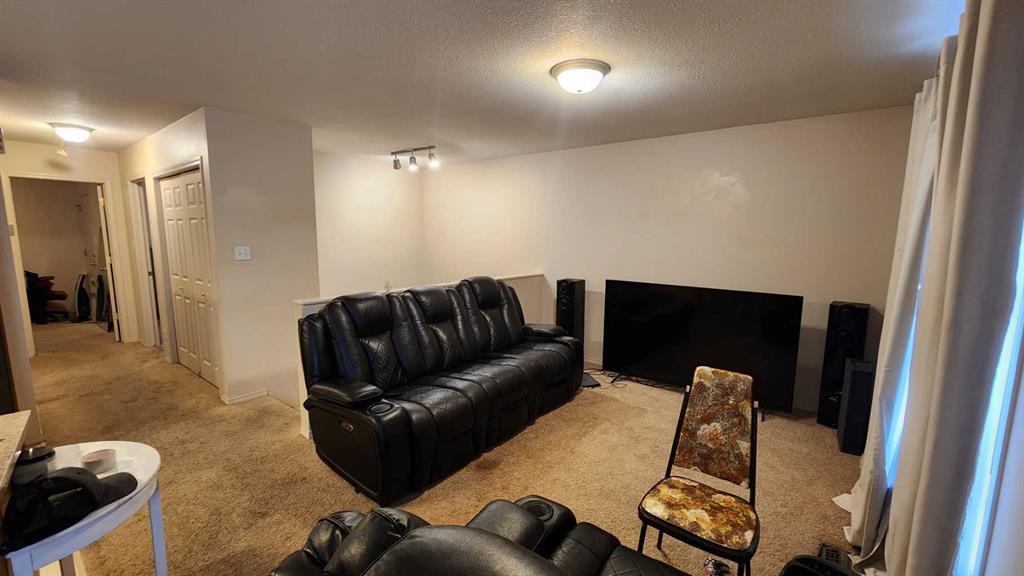 Fifth View of 1, 720 Heritage Boulevard W, Heritage Heights, Lethbridge, Alberta, T1K 7X7