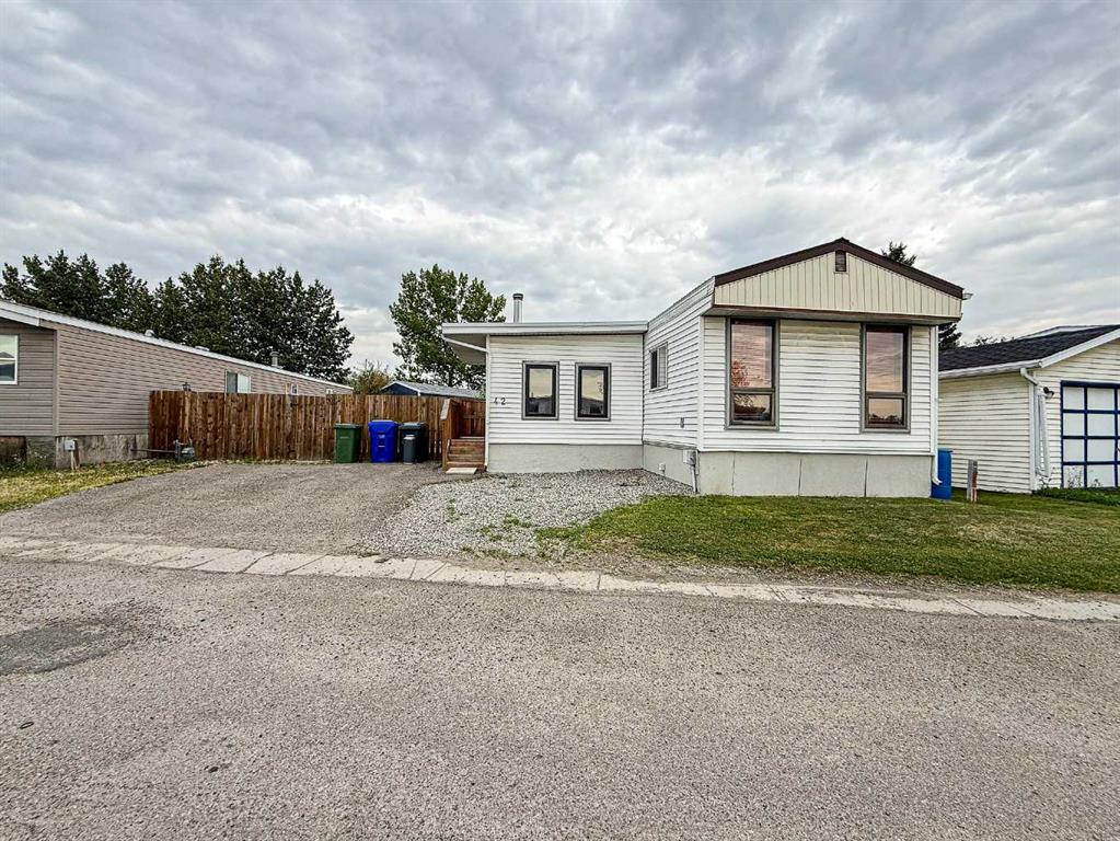 Third View of 42, 5800 46 Street , NONE, Olds, Alberta, T4H 1G8