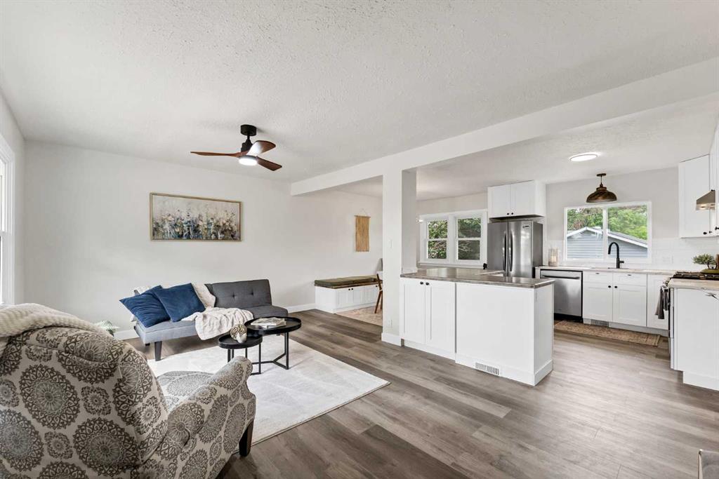 Fourth View of 1005 Bullivant Crescent SW, SW Hill, Medicine Hat, Alberta, T1A 5G7
