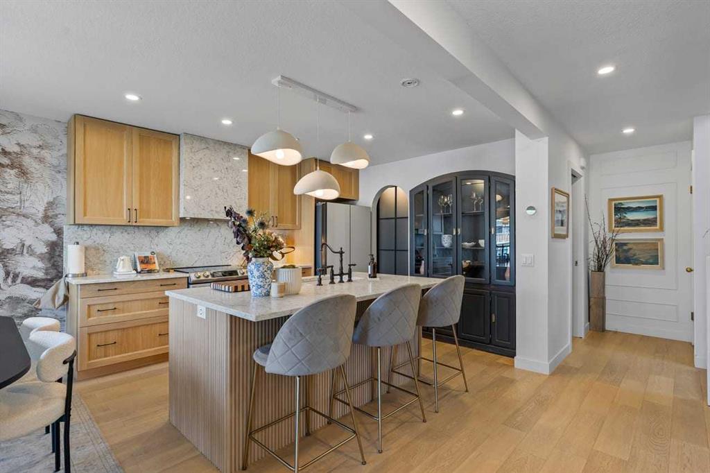 Fourth View of 1602 16 Street SW, Sunalta, Calgary, Alberta, T3C 1G8
