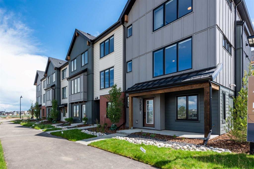 51 Mercado Lane , A2342453, Alberta,