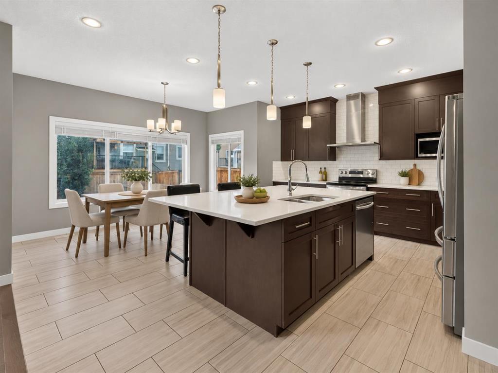 69 Rainbow Falls Boulevard , A2342517, Alberta,