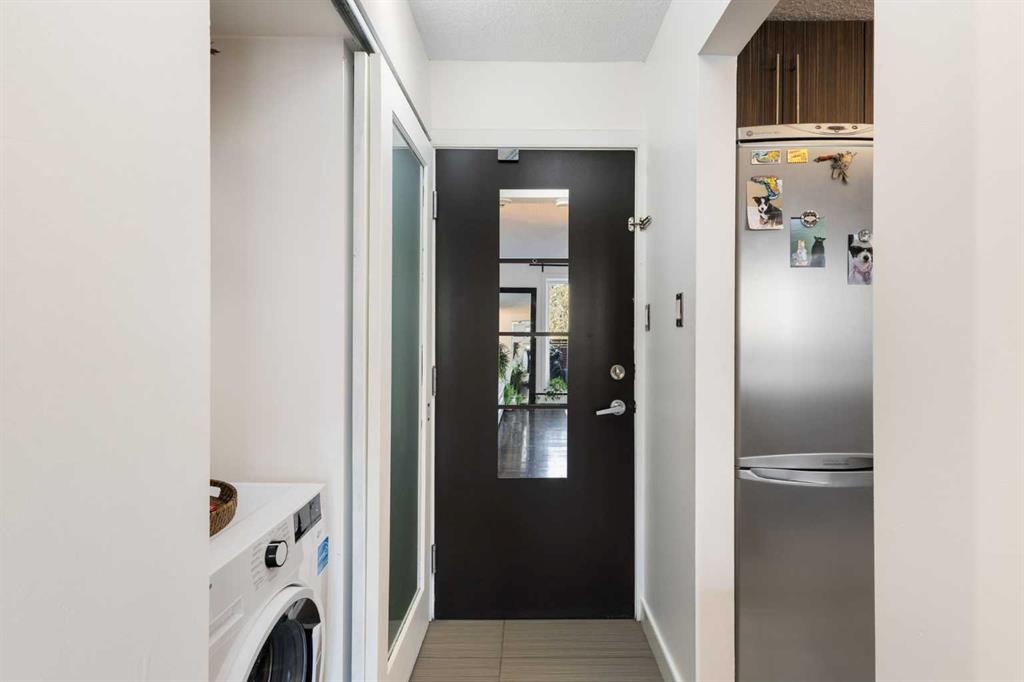 Third View of 406, 1904 10 Street SW, Lower Mount Royal, Calgary, Alberta, T2T 3G1