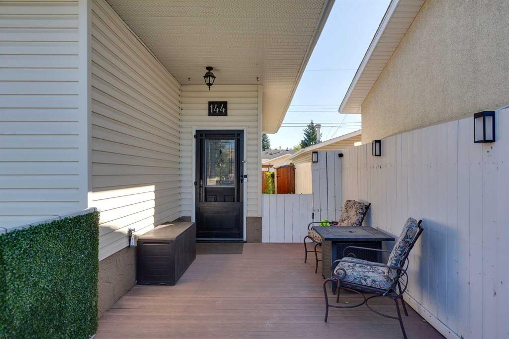 Third View of 144 Dovercliffe Way SE, Dover, Calgary, Alberta, T2B 1W7