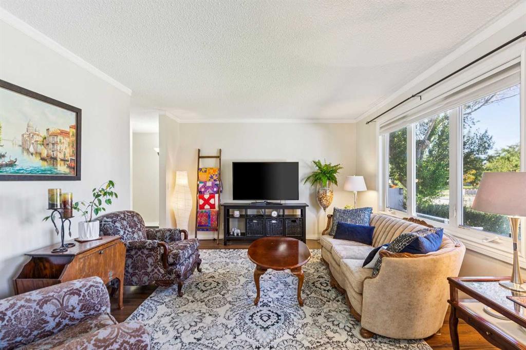 Fifth View of 144 Dovercliffe Way SE, Dover, Calgary, Alberta, T2B 1W7