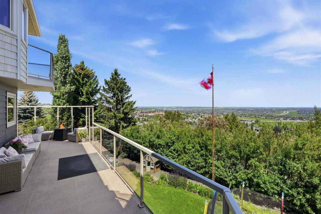 Third View of 131 Edgebrook Circle NW, Edgemont, Calgary, Alberta, T3A5A4