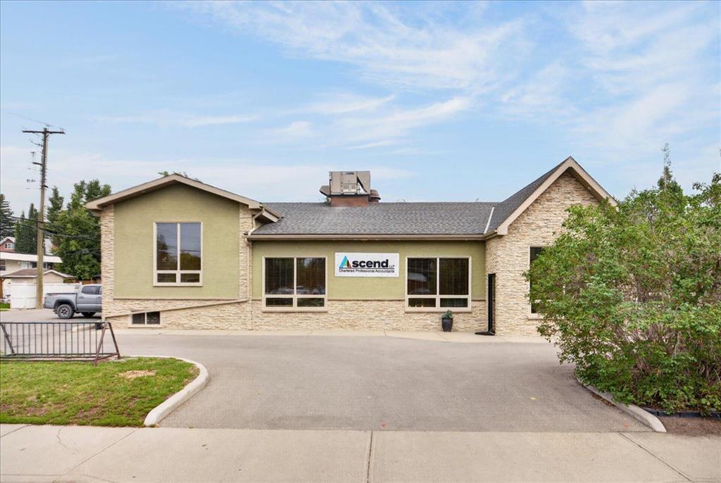 303 19 Street NW, A2342553, Alberta,