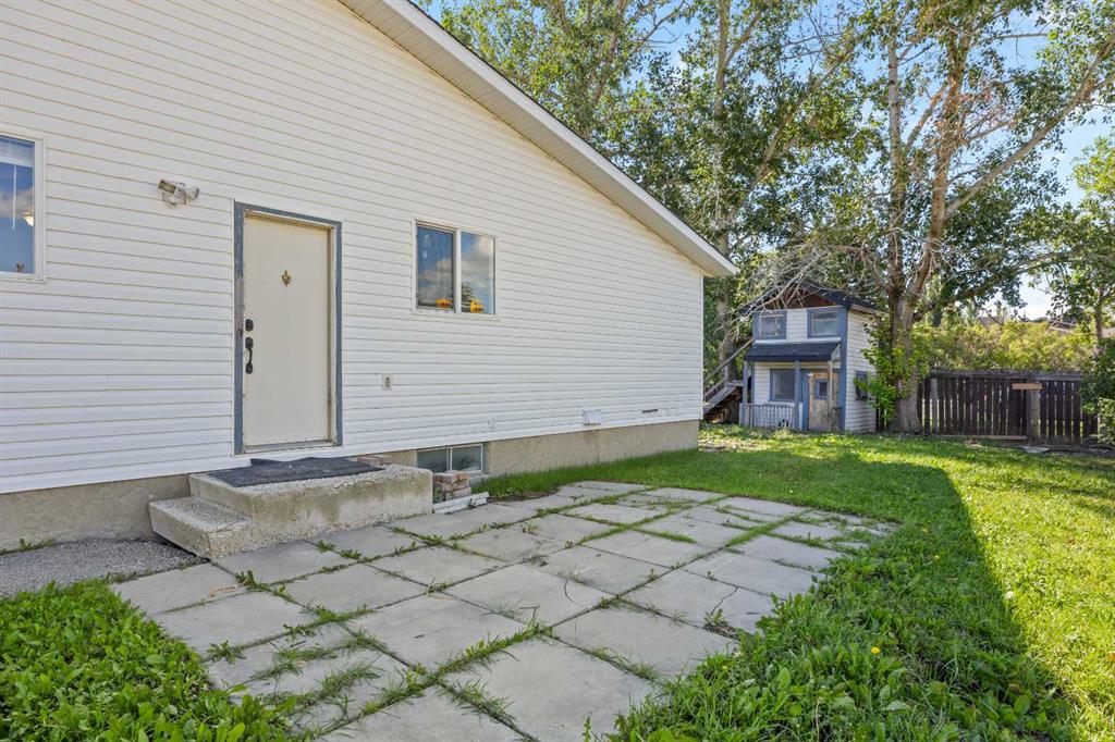 Fourth View of 3 Emberdale Way SE, Edgewater, Airdrie, Alberta, T4B1Z3