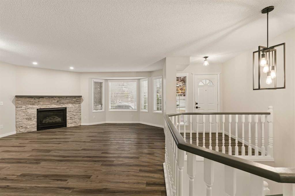 Fourth View of 36 Richelieu Court SW, Lincoln Park, Calgary, Alberta, T3E 7E9