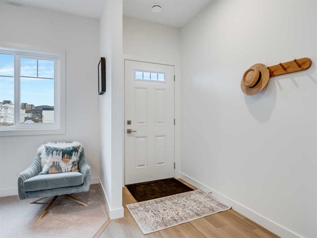Fourth View of 2223 81st Street SW, Springbank Hill, Calgary, Alberta, T3H 3V8