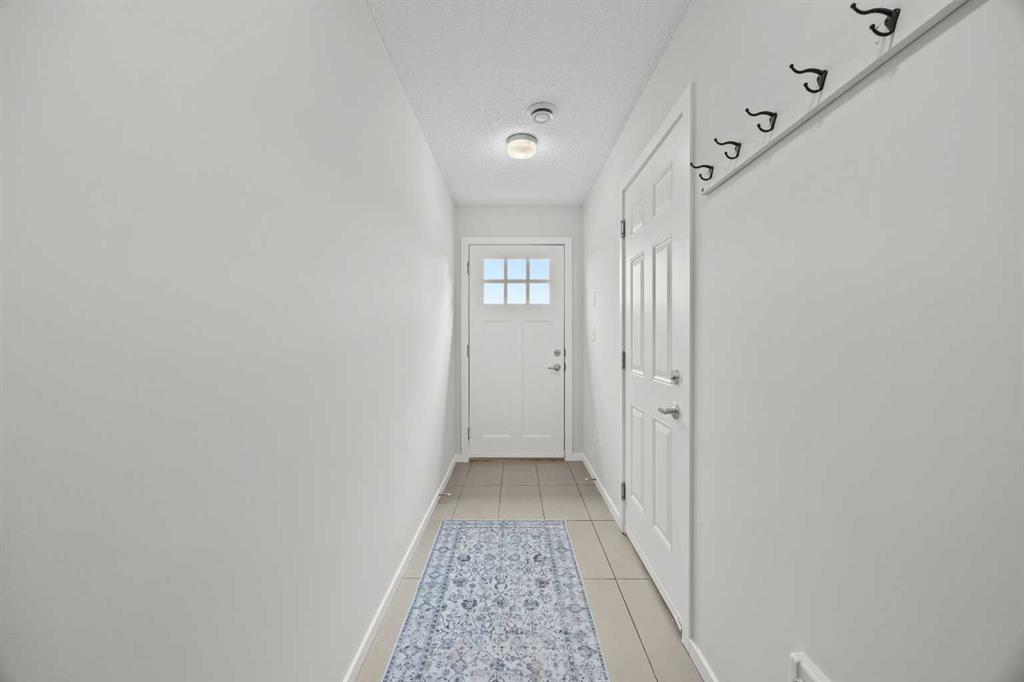 Fifth View of 505 Ascot Circle SW, Aspen Woods, Calgary, Alberta, T3H 0W9